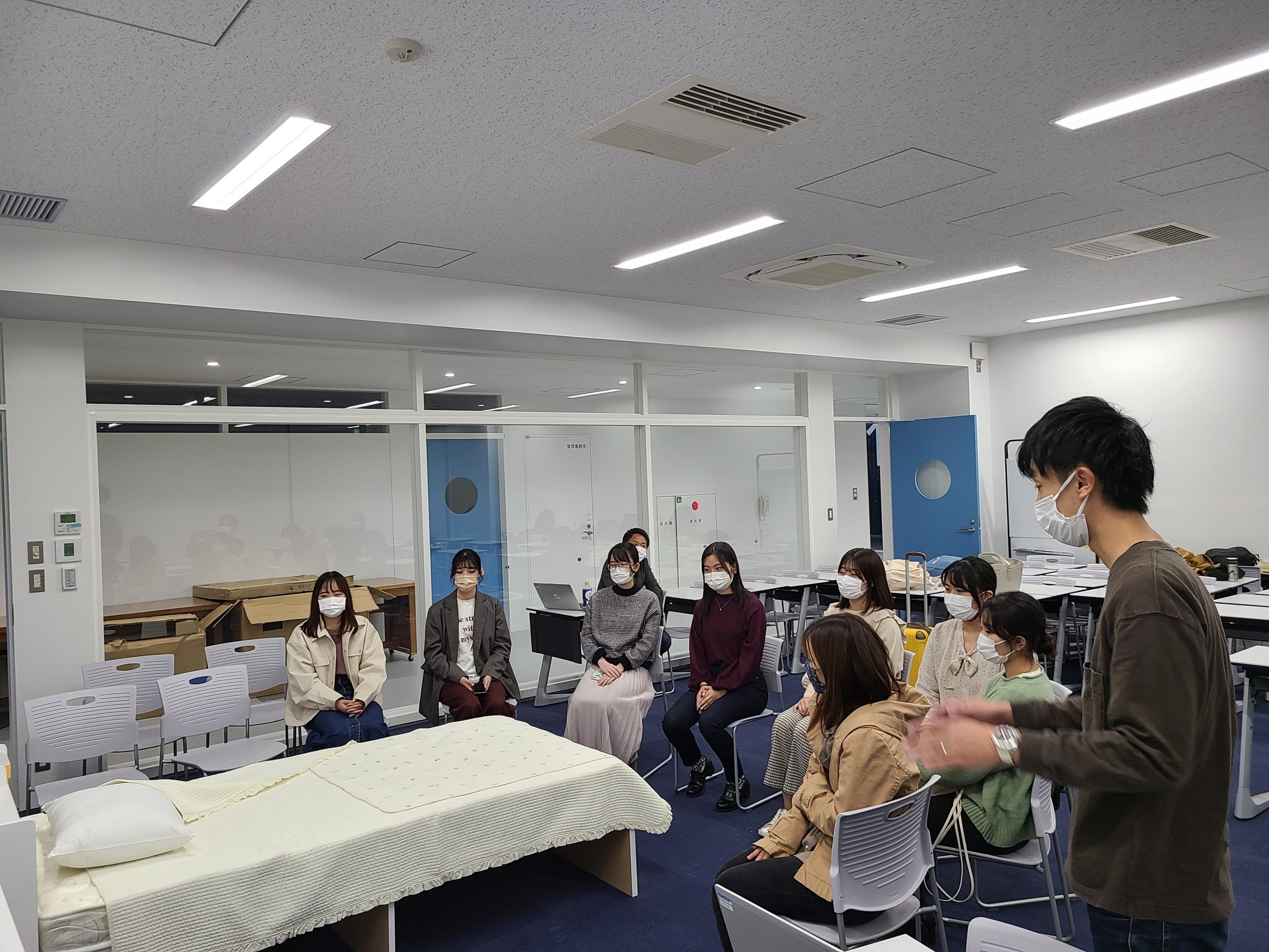 昭和女子大学×生活雑貨「ひとりを楽しむ」プロジェクト
